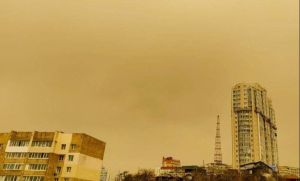 «Желтый дождь»: Африканская песчаная пыль движется в сторону Татарстана