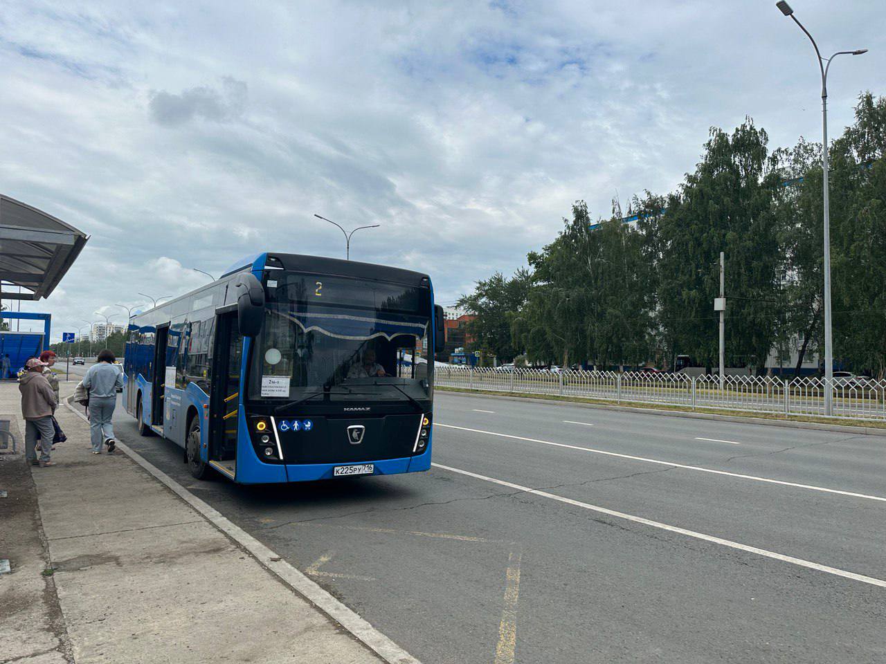 В Набережных Челнах начали курсировать автобусы по маршрутам 2 и 3