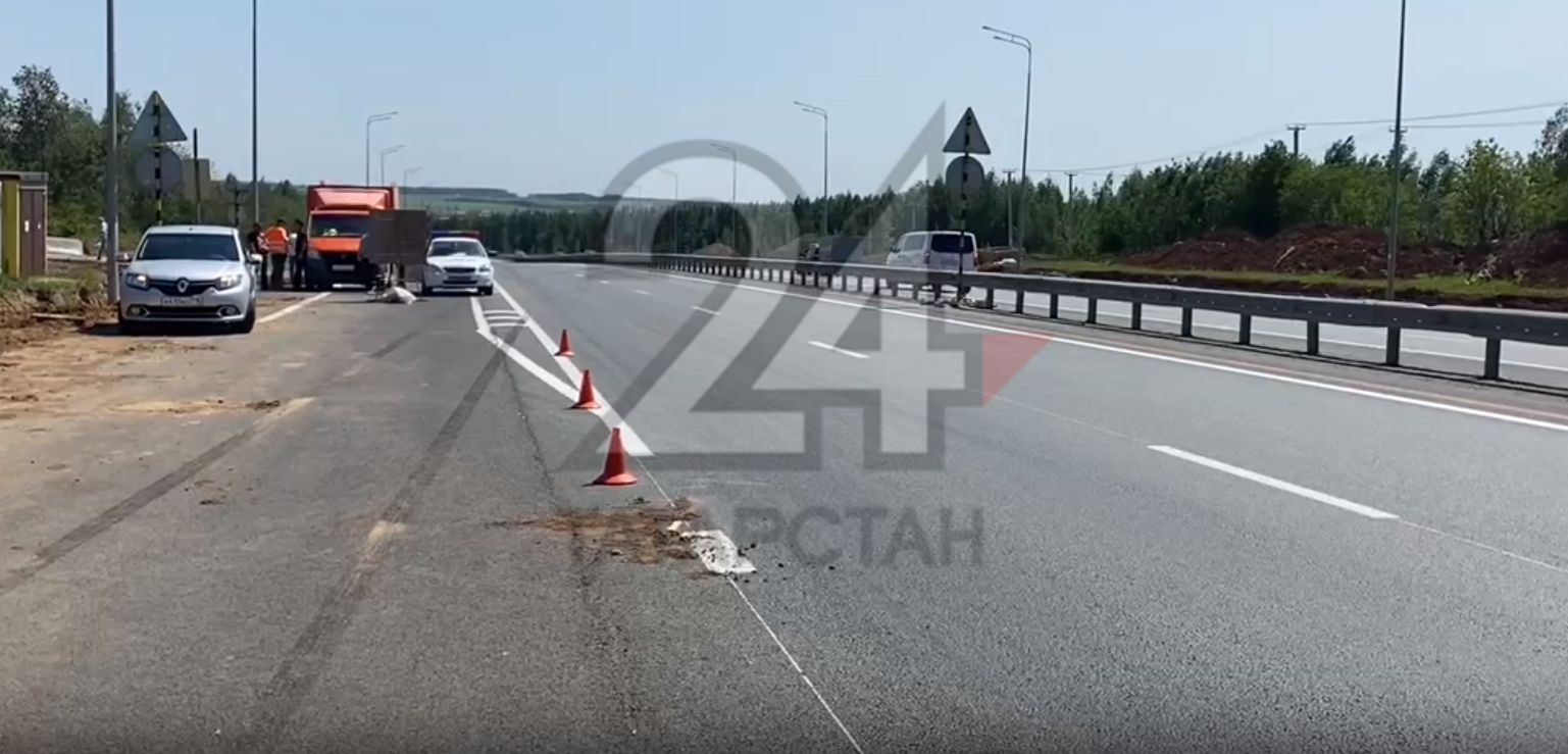 На трассе в РТ 22-летний водитель легковушки насмерть сбил  рабочего