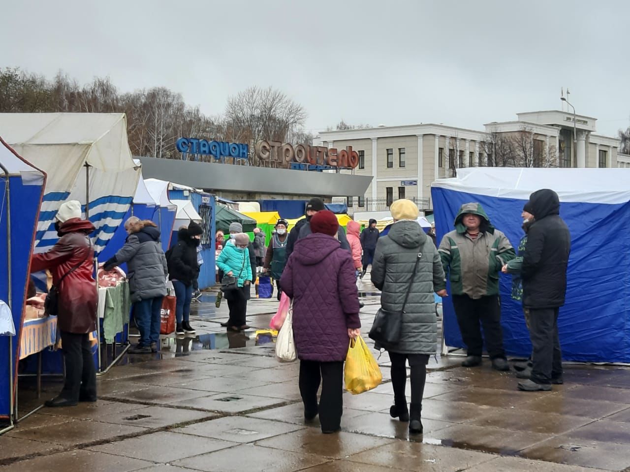 В Челнах проходят осенние сельхозярмарки