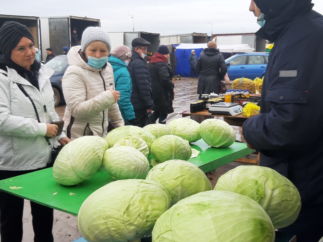 В Челнах проходят осенние сельхозярмарки