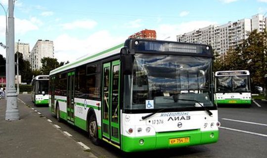 В Челны доставили 37 больших автобусов из Москвы