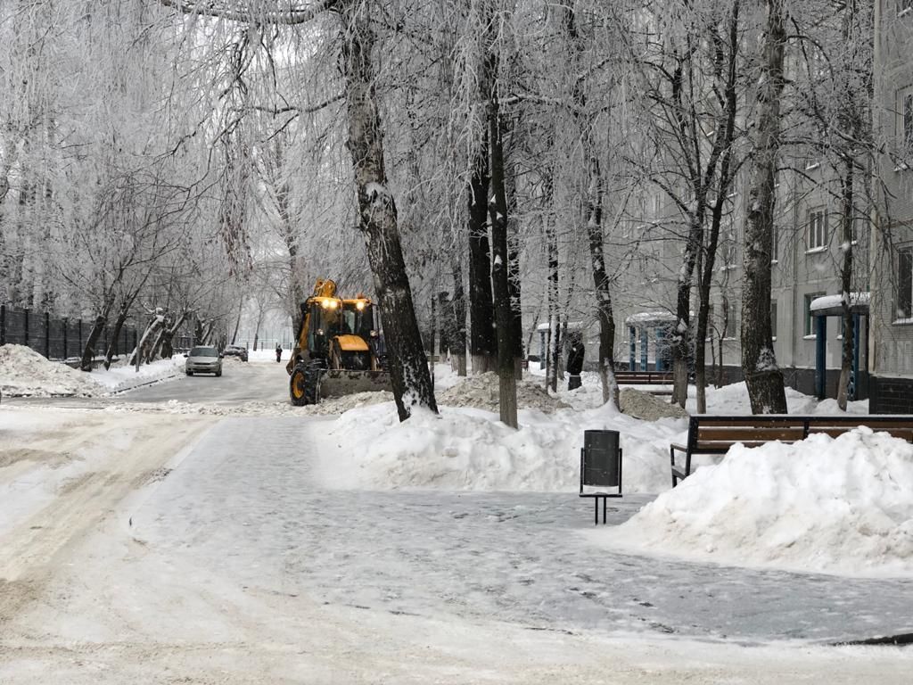 В Татарстане на уборку дорог от снега выехало 636 единиц снегоуборочной техники