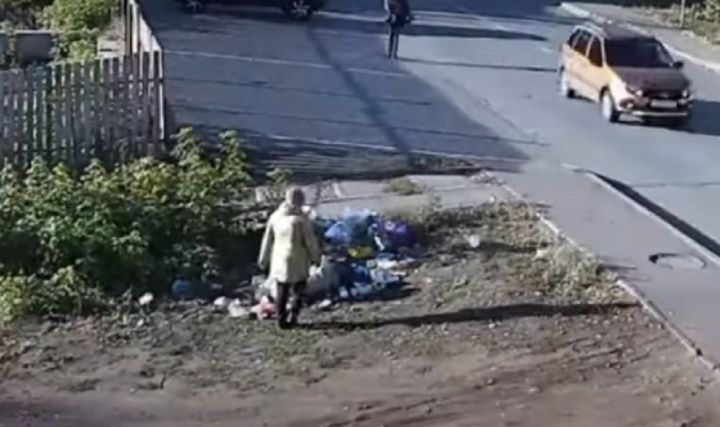 Мэр Елабуги Рустем Нуриев решил наказать женщину с&nbsp;мусором публикацией фото в&nbsp;Instagram