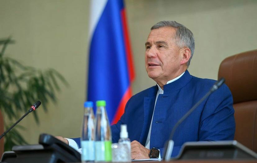 Рустам Минниханов призвал ужесточить контроль за соблюдением коронавирусных ограничений в Татарстане