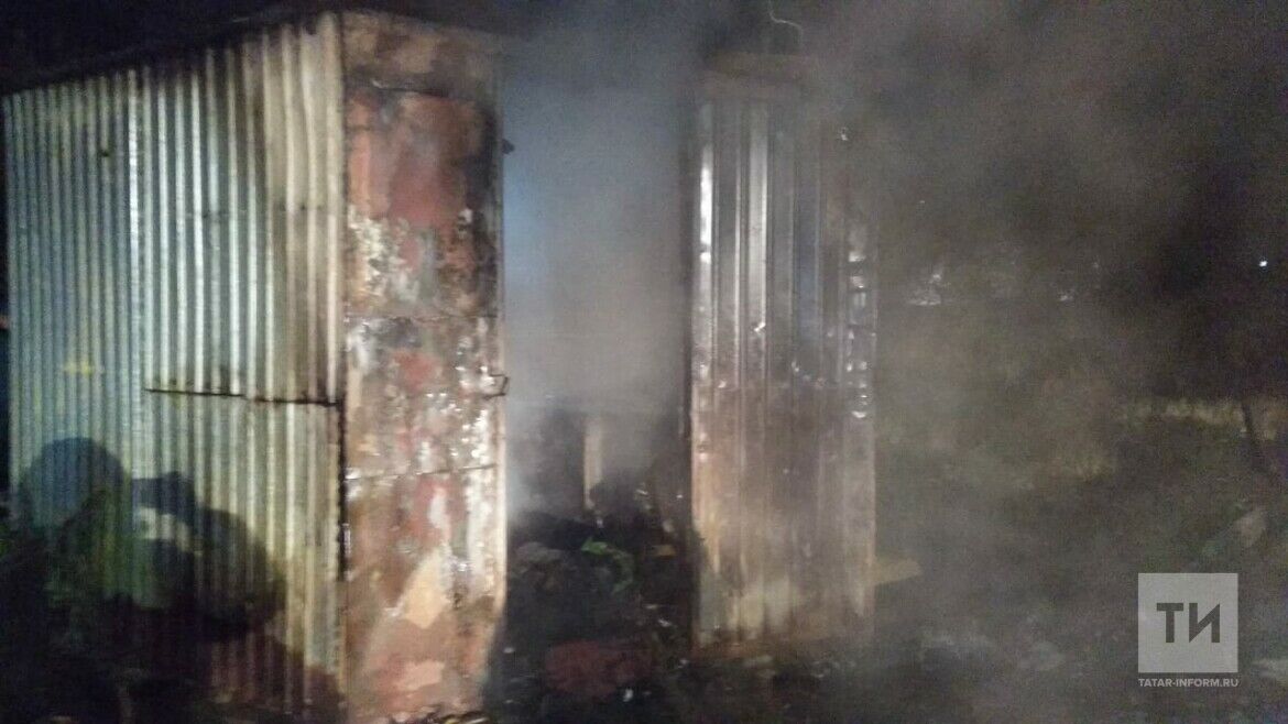 Погибшие в бане при пожаре в Татарстане были заперты
