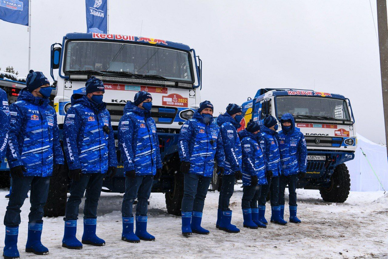 Президент РТ&nbsp;Рустам Минниханов протестировал новый спортивный грузовик «КАМАЗ»