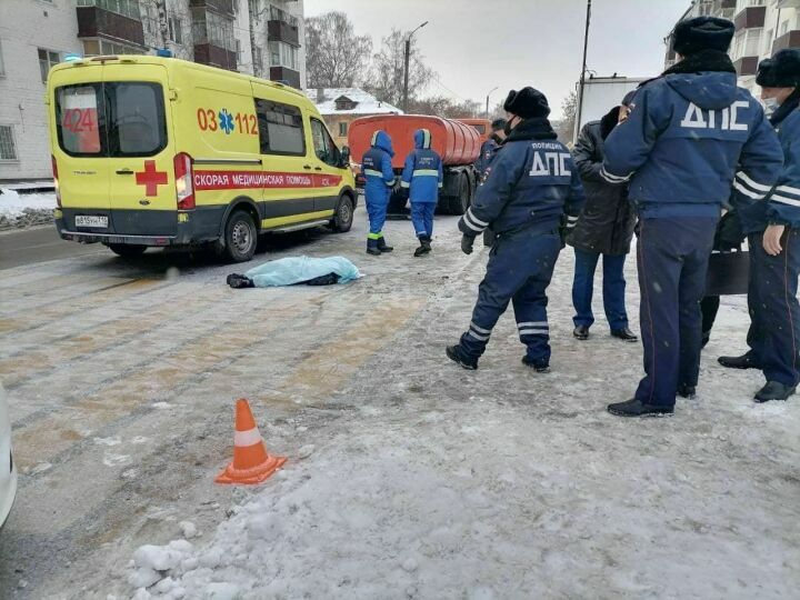 65-летнего водителя водовозки, который сбил мальчика в&nbsp;Казани, отправили под домашний арест