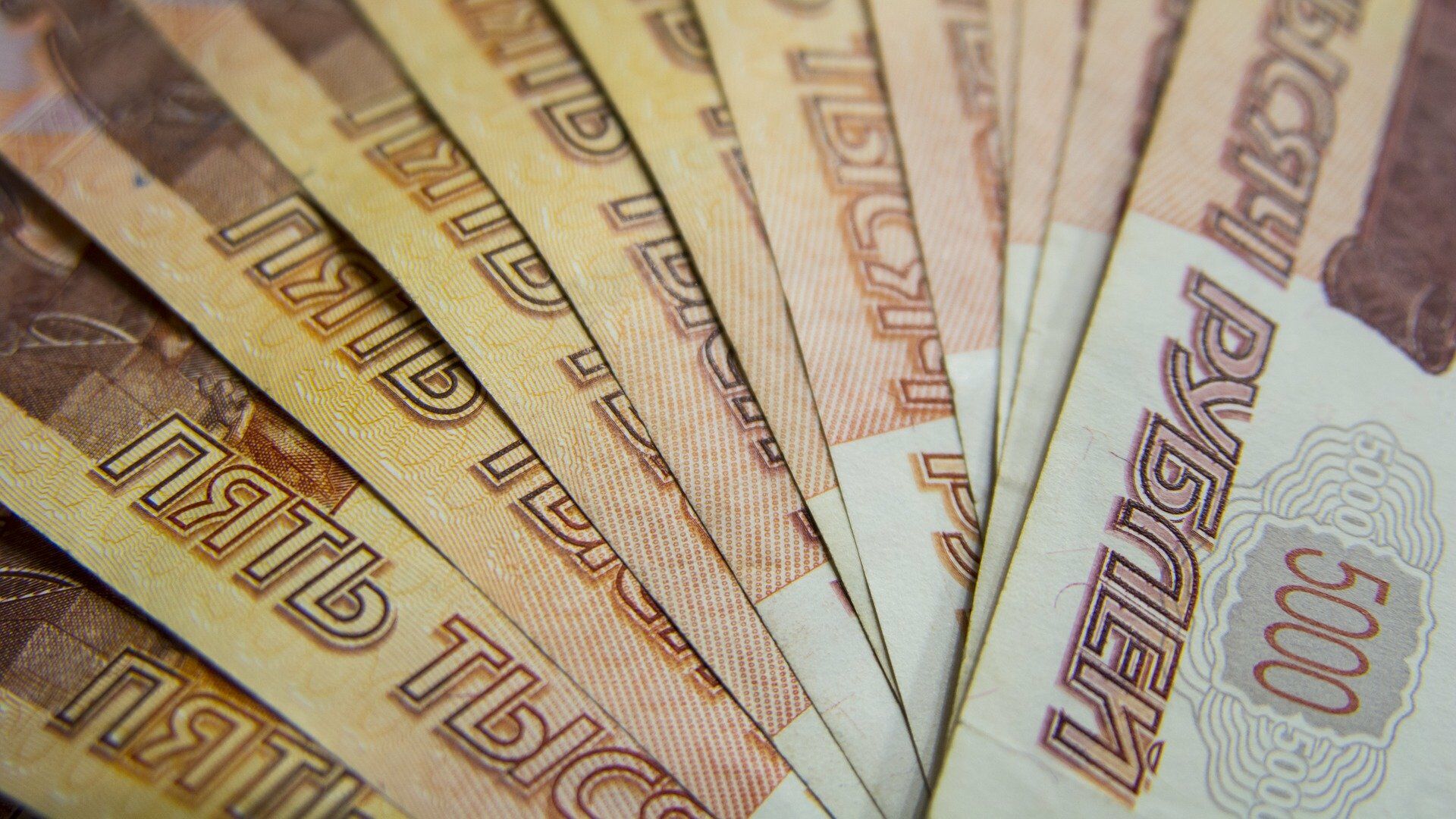 Средняя зарплата жителей Челнов за 3 года вырастет почти на 10 тысяч