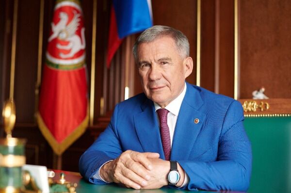 Рустам Минниханов поздравил татарстанцев с Днем народного единства