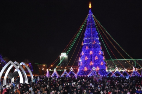 Открытие главной ёлки в Челнах пройдет 17 декабря на площади «Азатлык»