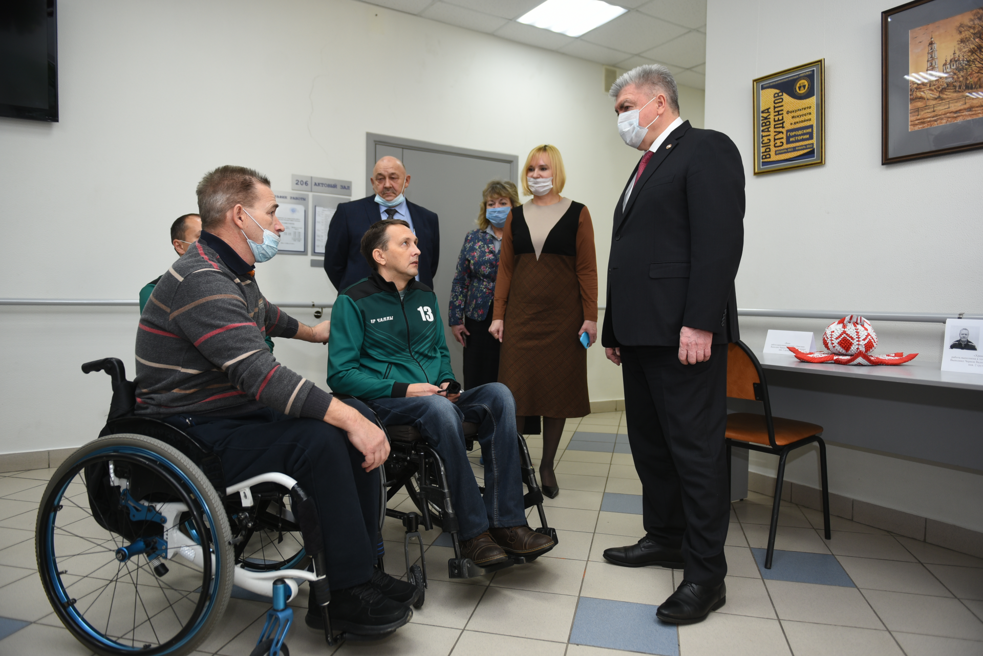 Мэр Челнов посетил центр реабилитации инвалидов