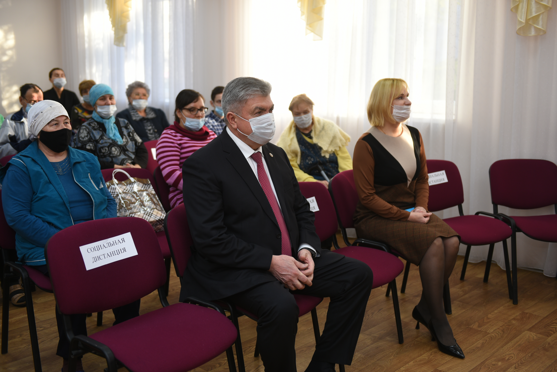 Мэр Челнов посетил центр реабилитации инвалидов