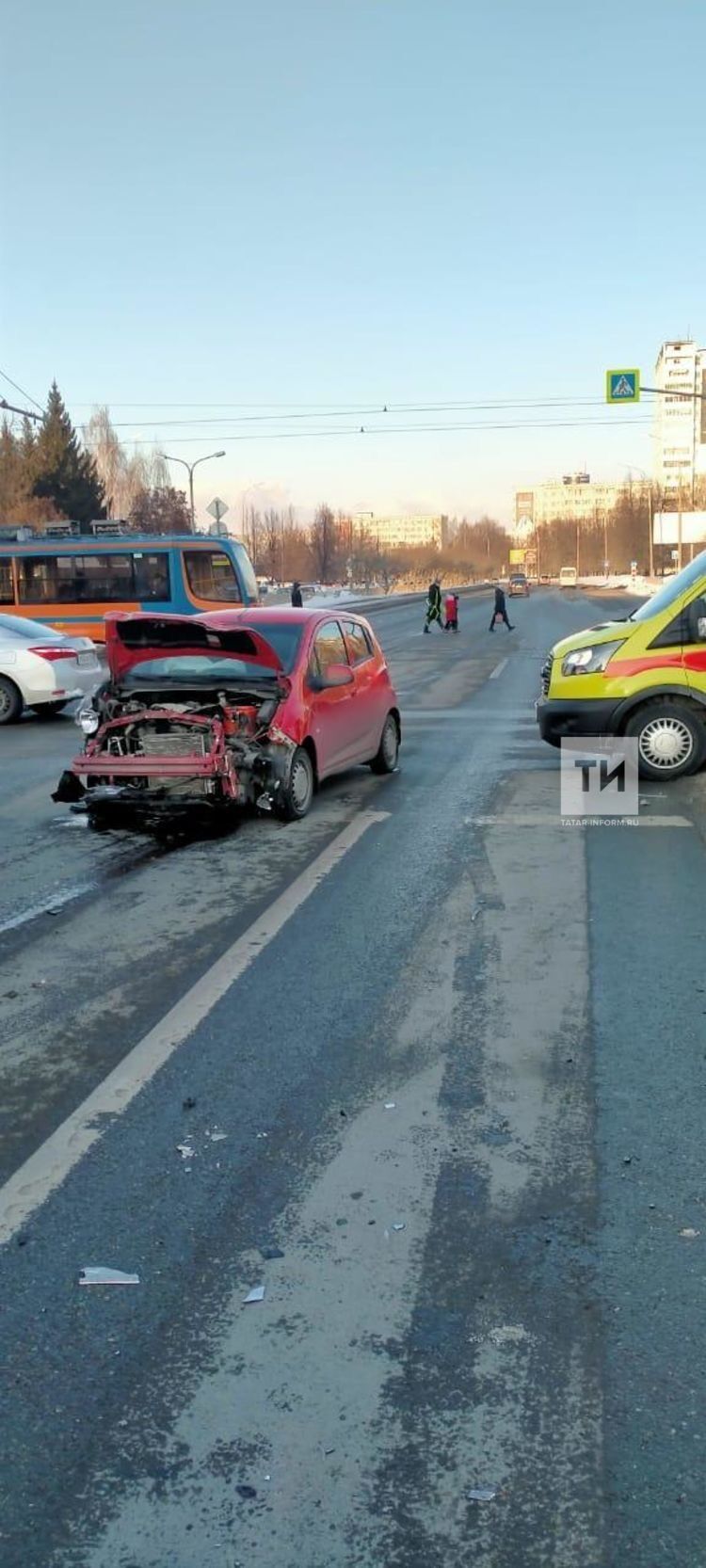 В&nbsp;Челнах 5-летняя девочка получила травмы в&nbsp;аварии с&nbsp;двумя легковушками