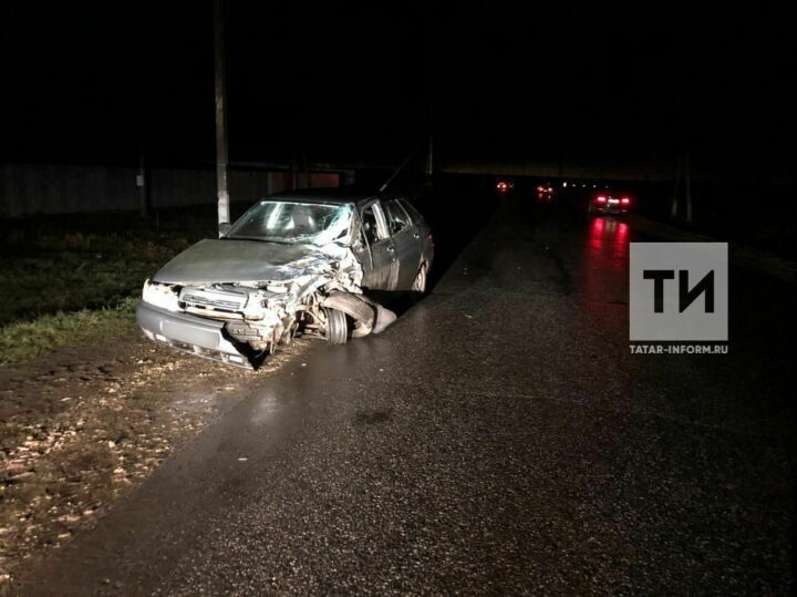 В&nbsp;Татарстане двое подростков на&nbsp;мопеде влетели в&nbsp;«Ладу», один погиб