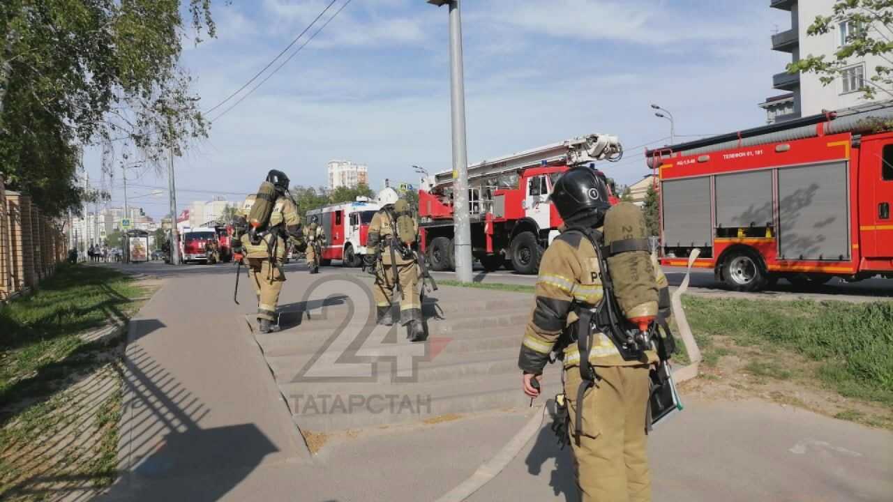 В Казани эвакуировали детей из школы после сообщения о бомбе
