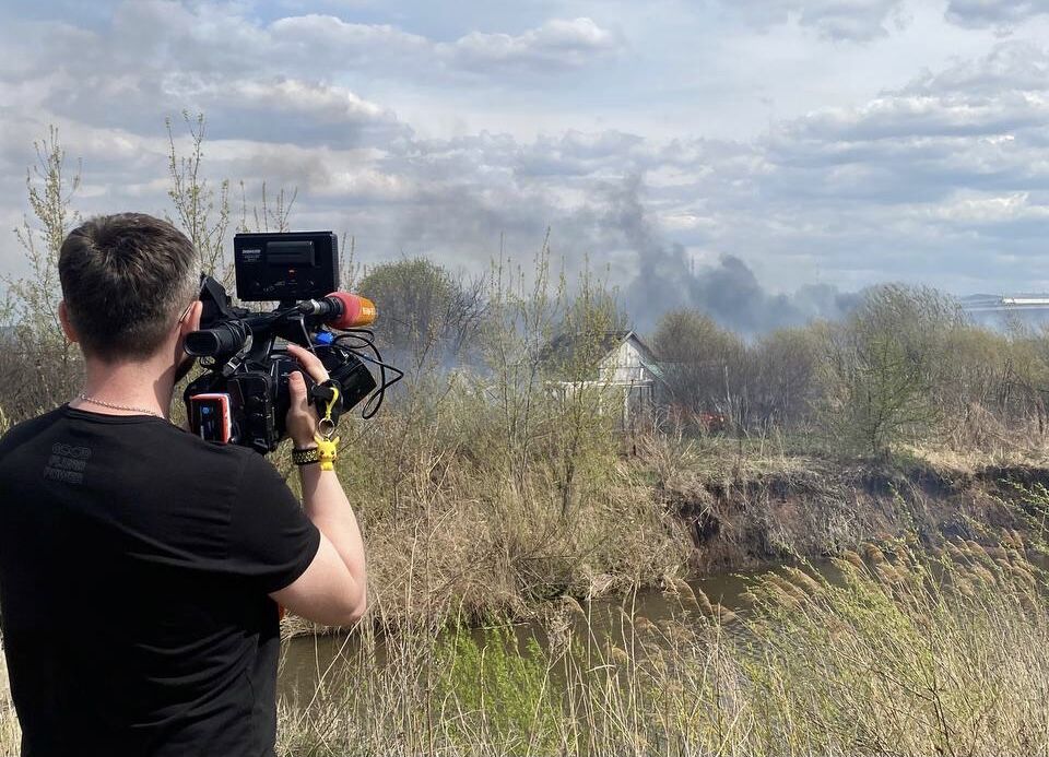 В Челнах крупный пожар произошел в СНТ «Кама»