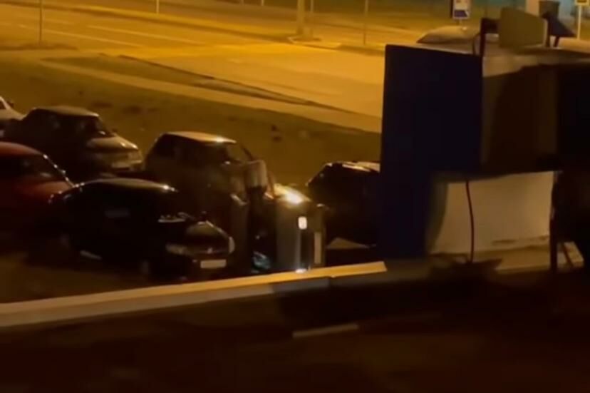 В Челнах трое неизвестных перевернули автомобиль
