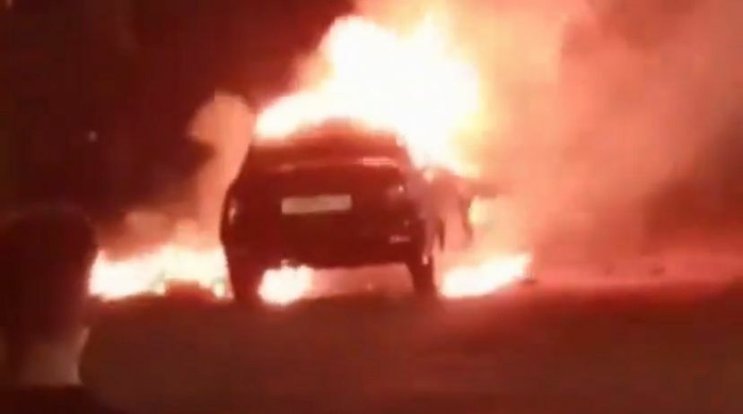 В Челнах ночью загорелся автомобиль