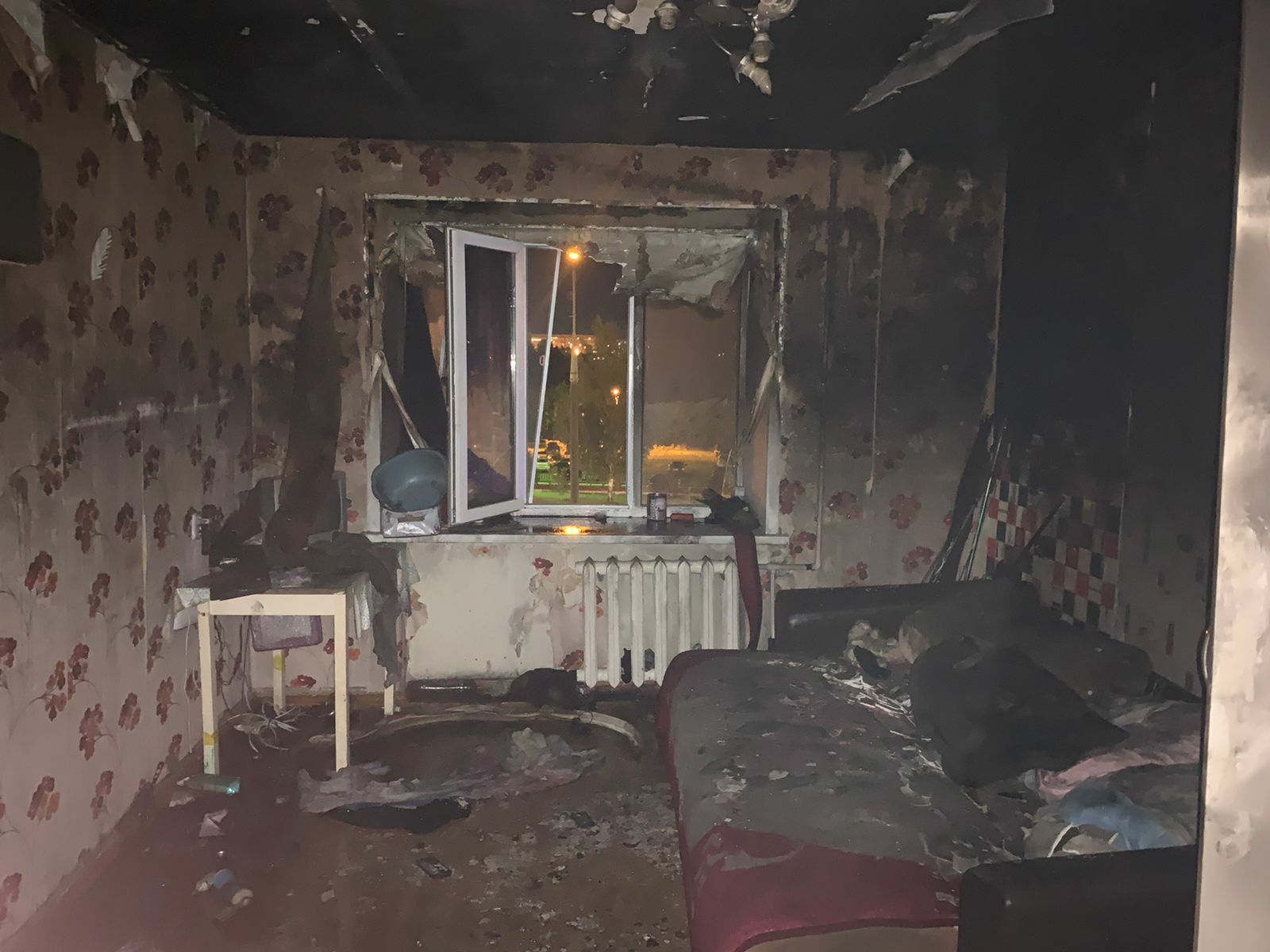 В Челнах из-за пожара в пятиэтажном доме эвакуировали 30 человек, в том числе 7 детей