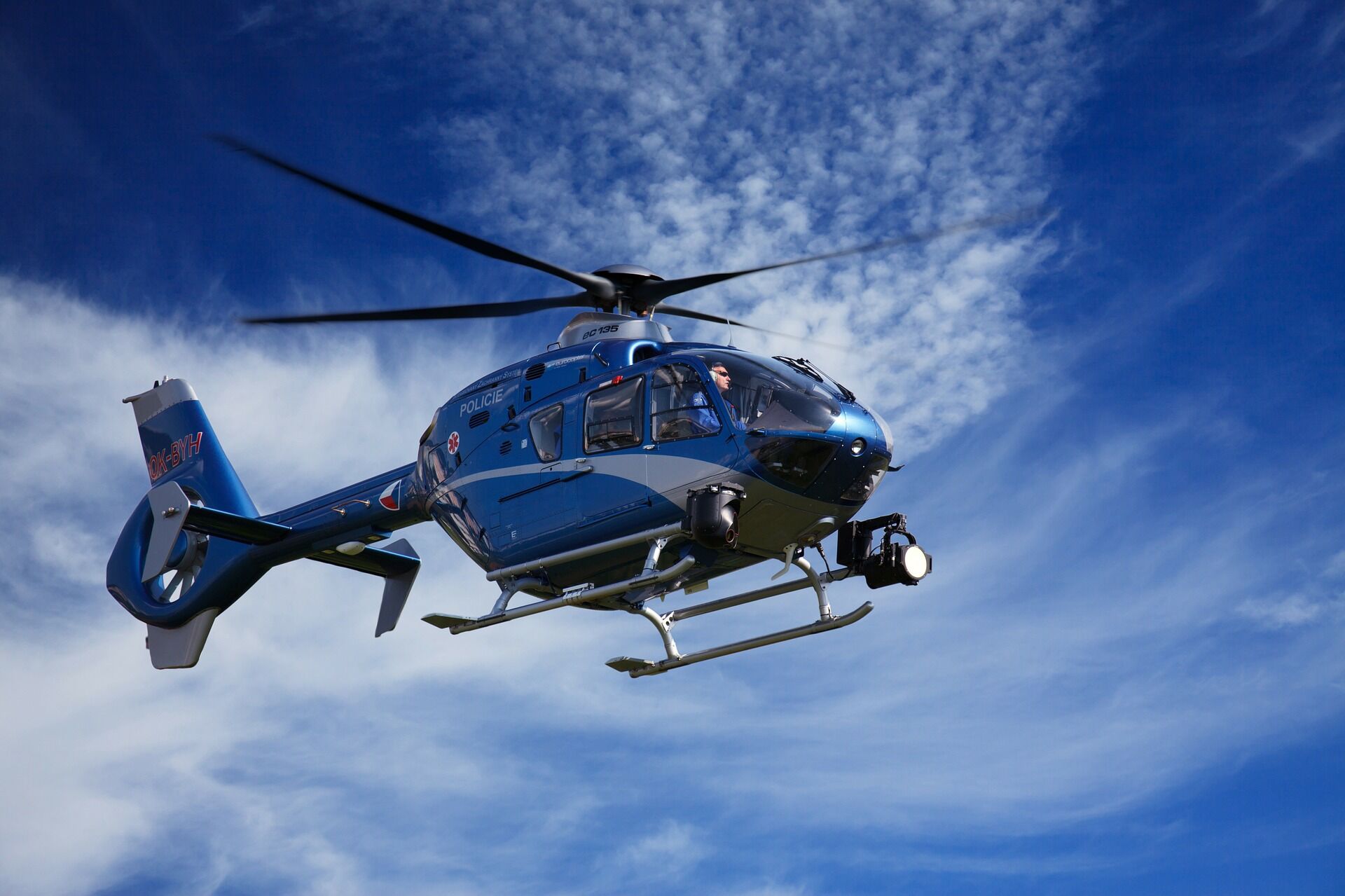 В Управлении Росгвардии по РТ рассказали, почему в Челнах летал вертолет с людьми