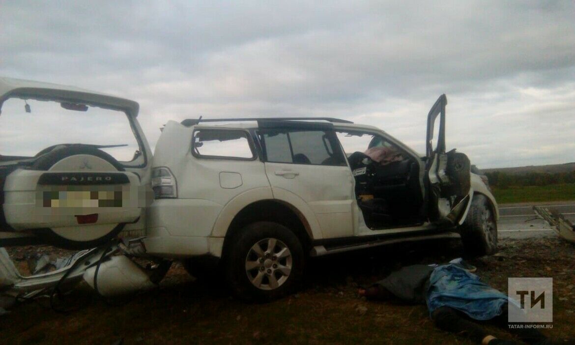 После страшного ДТП в Татарстане от машины ничего не осталось, погибли два человека