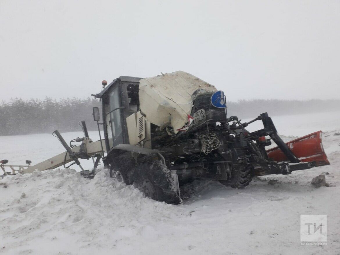 Прокуратура Татарстана организовала проверку после ДТП автобуса со снегоуборочной техникой в районе Мамадыша