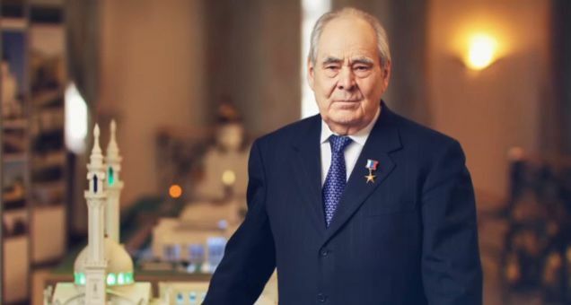 Рустам Минниханов поздравил с 85-летием первого Президента РТ Минтимера Шаймиева
