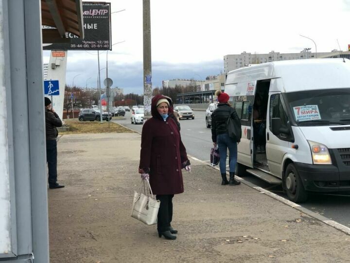 Жители Челнов жалуются на долгое ожидание общественного транспорта