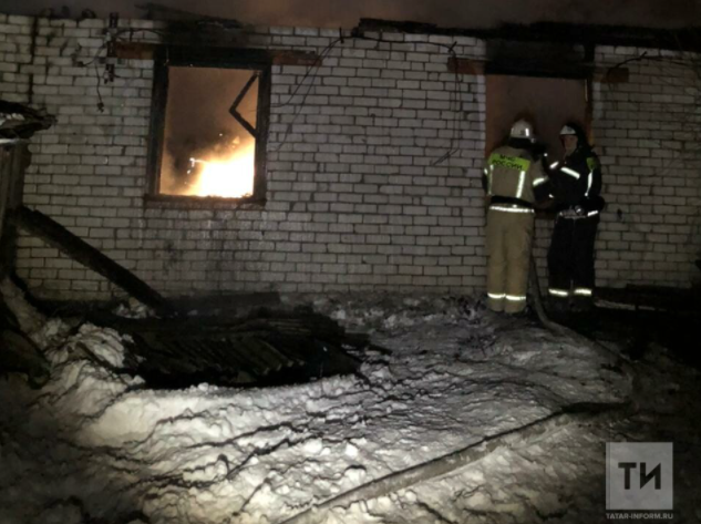 На&nbsp;пожаре в&nbsp;частном доме в&nbsp;Татарстане погибли двое человек