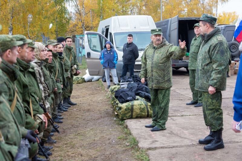 Челнинский «КАМАЗ» собрал экипировку мобилизованным сотрудникам на&nbsp;150 тысяч