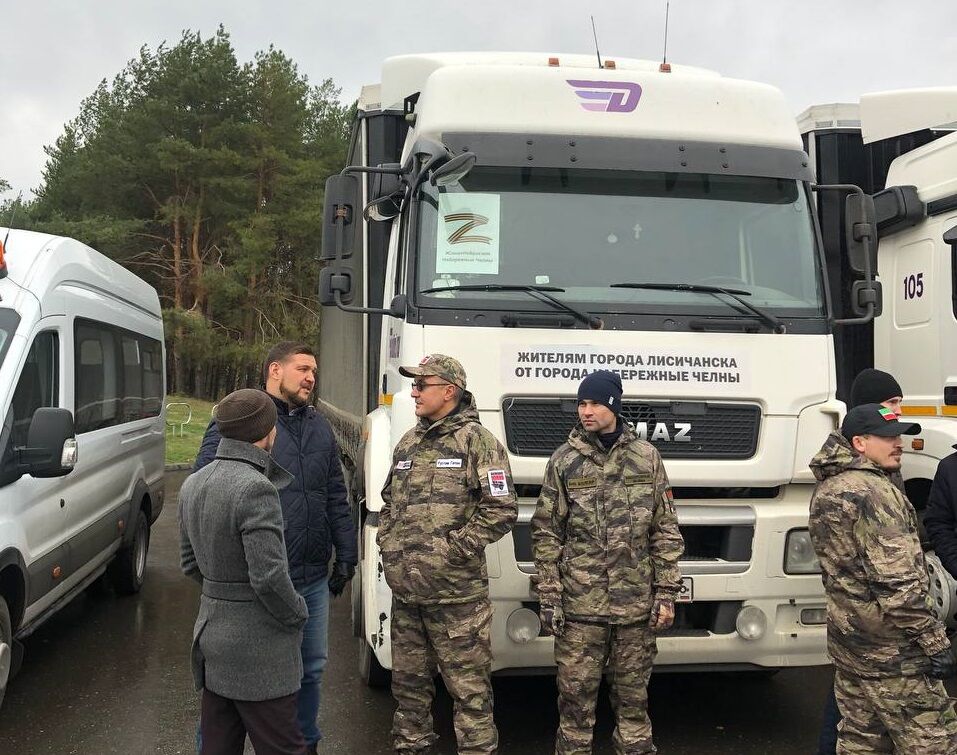 Рустам Гатин и&nbsp;его команда волонтеров с&nbsp;полевой кухней отправились в&nbsp;Лисичанск