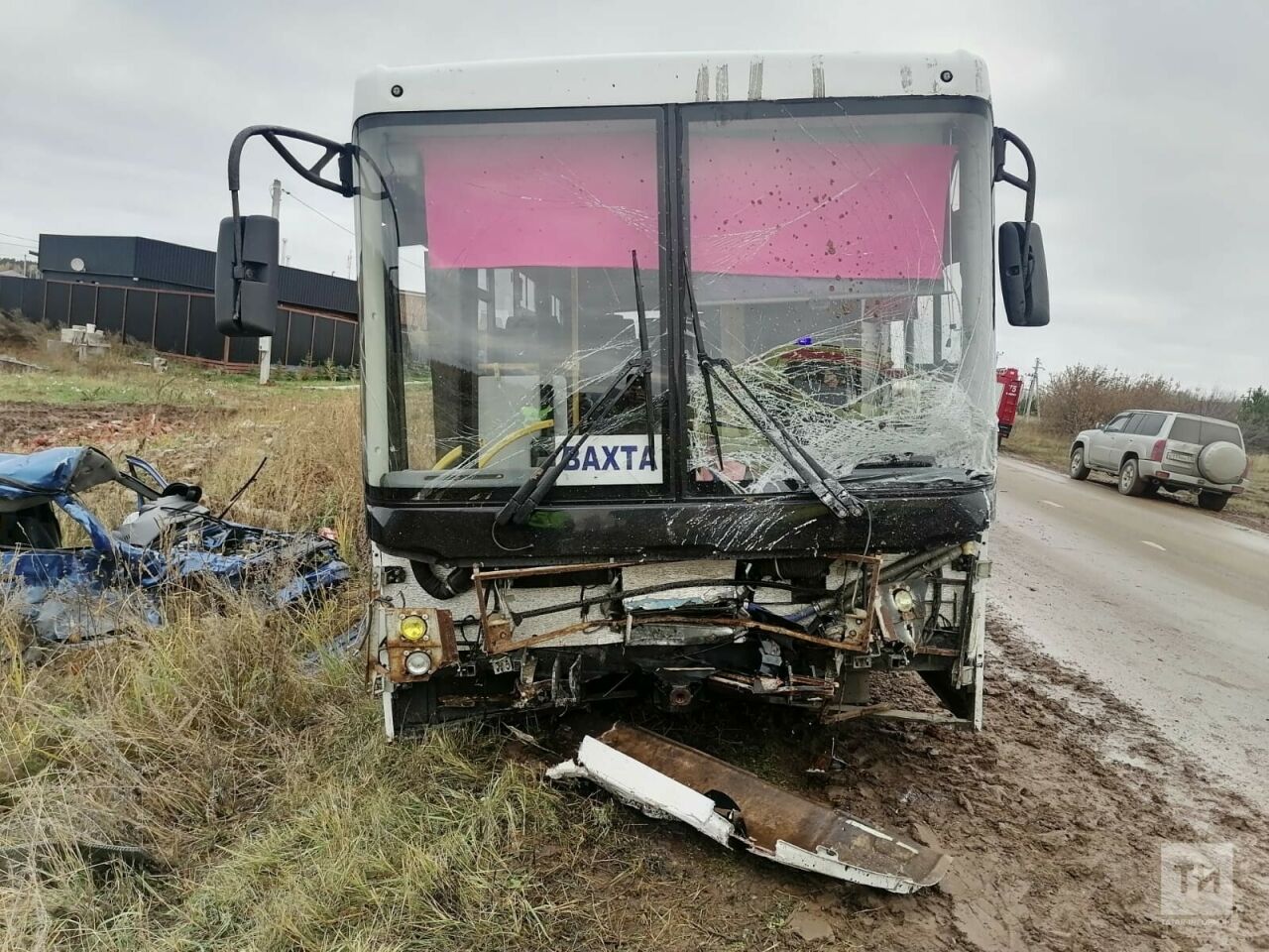 На&nbsp;трассе в&nbsp;РТ погиб водитель легковушки при столкновении с&nbsp;вахтовым автобусом