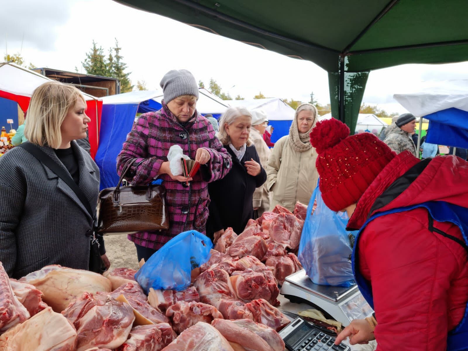 В&nbsp;Челнах на&nbsp;ярмарки было завезено 1,2 тонн продукции