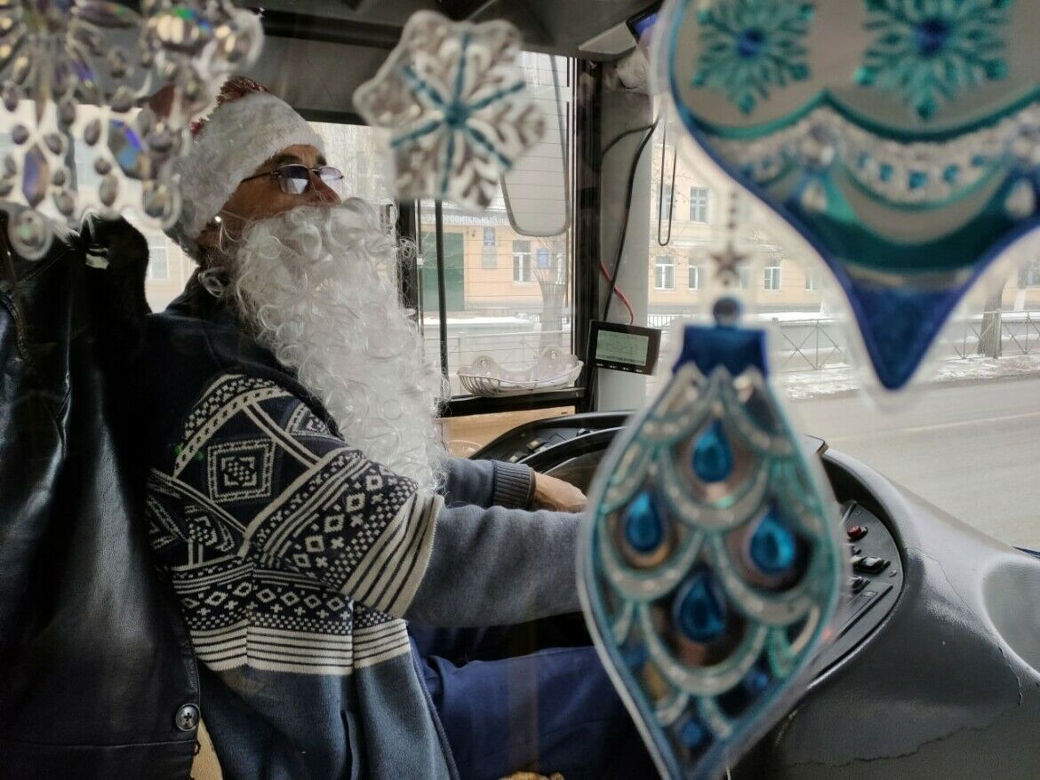 Новогодние поздравления жителей Татарстана прозвучат в автобусах