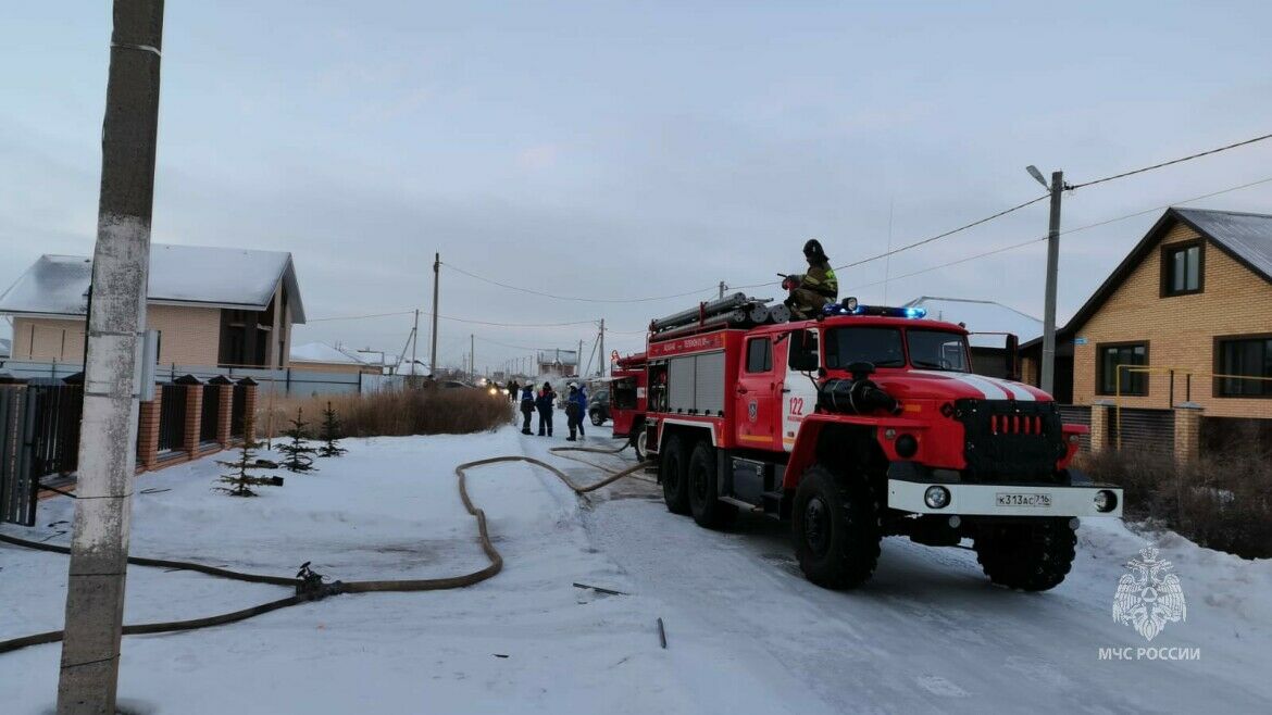 В Татарстане взорвался частный дом, хозяин в реанимации