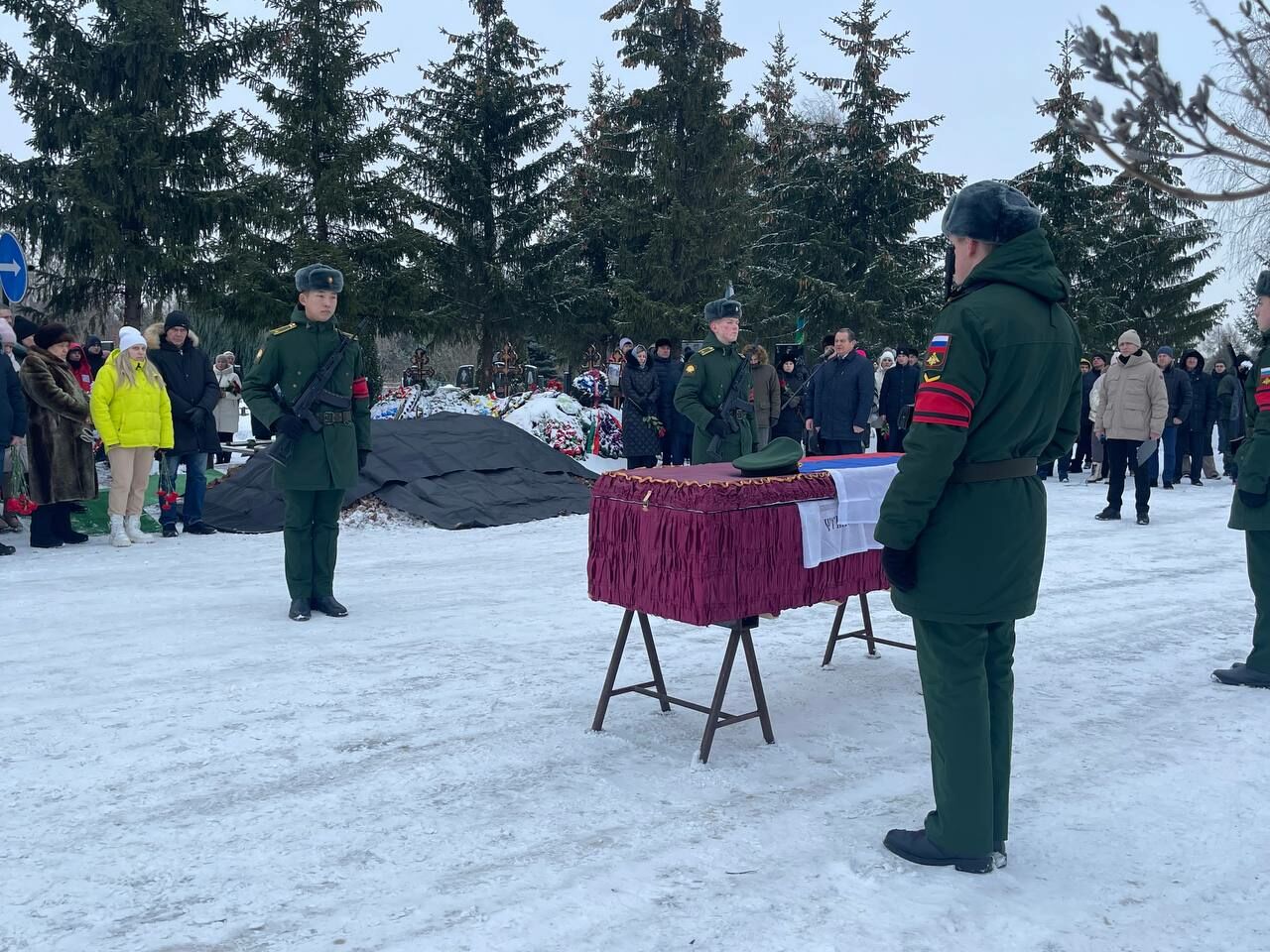 В честь погибшего военного врача Николая Зотова в Челнах назовут улицу