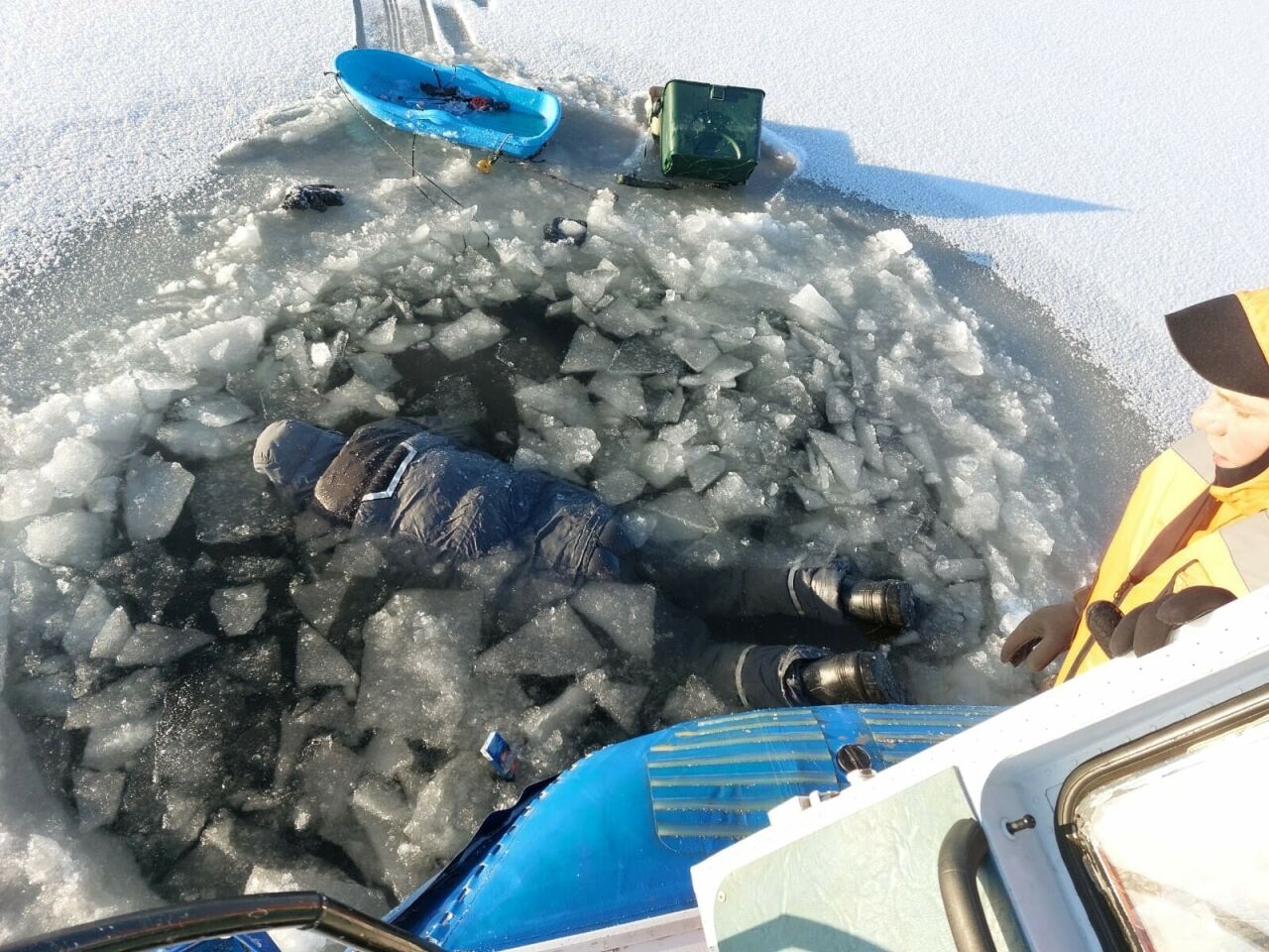 На&nbsp;Каме в&nbsp;РТ рыбак погиб, провалившись под лед