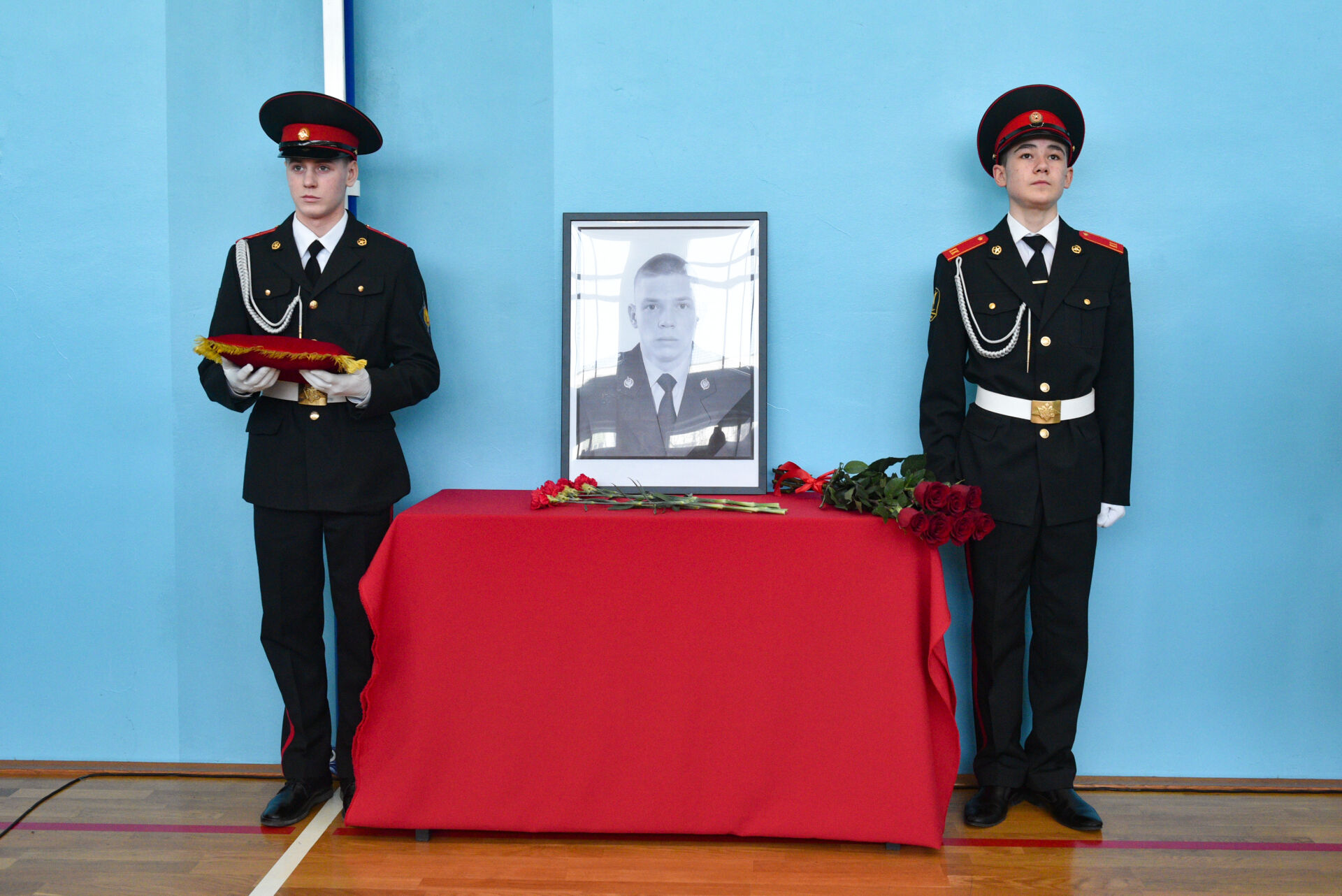 В&nbsp;кадетской школе Челнов посмертно наградили героя, погибшего в&nbsp;СВО