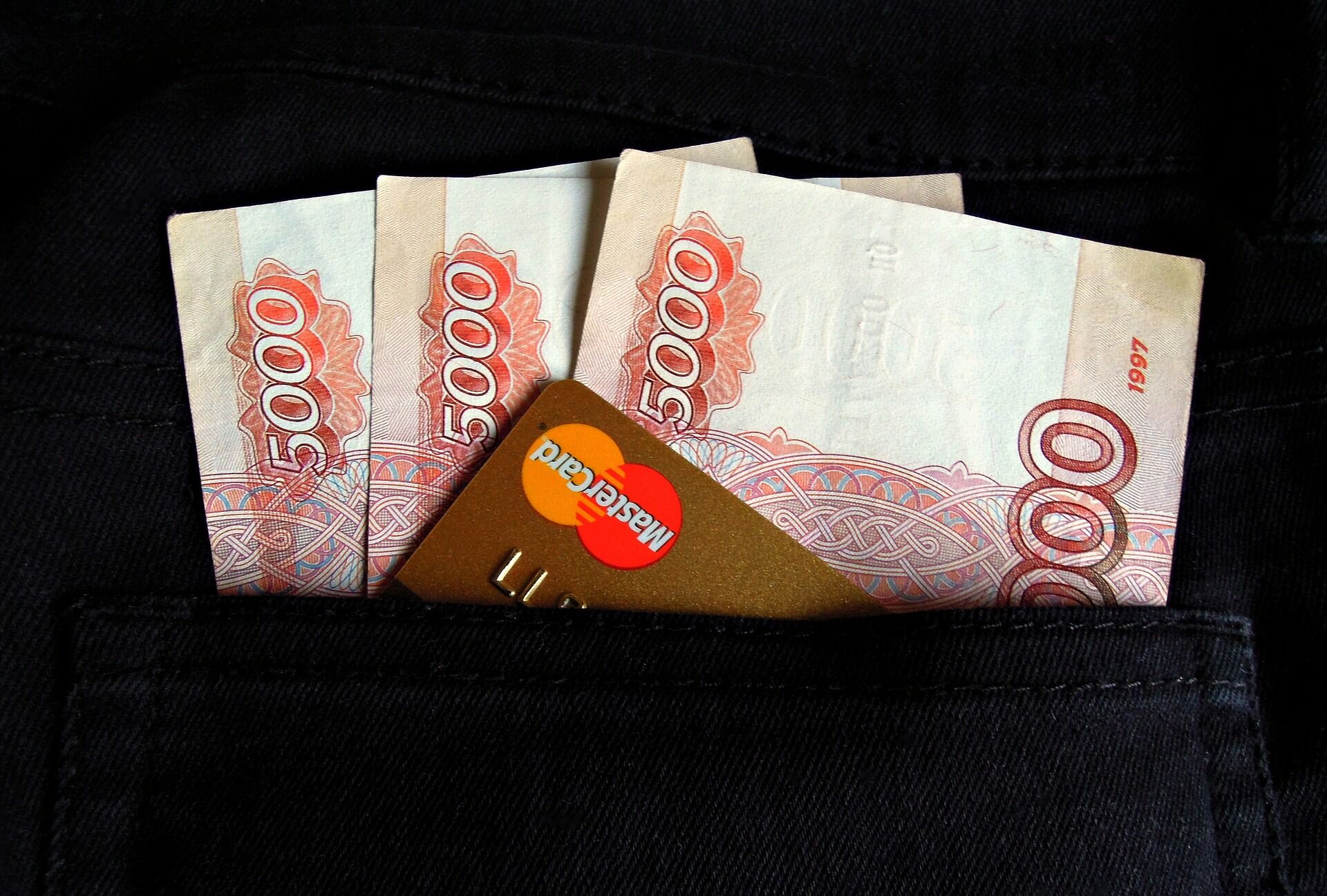 В Челнах продается торговый центр за 135 млн рублей