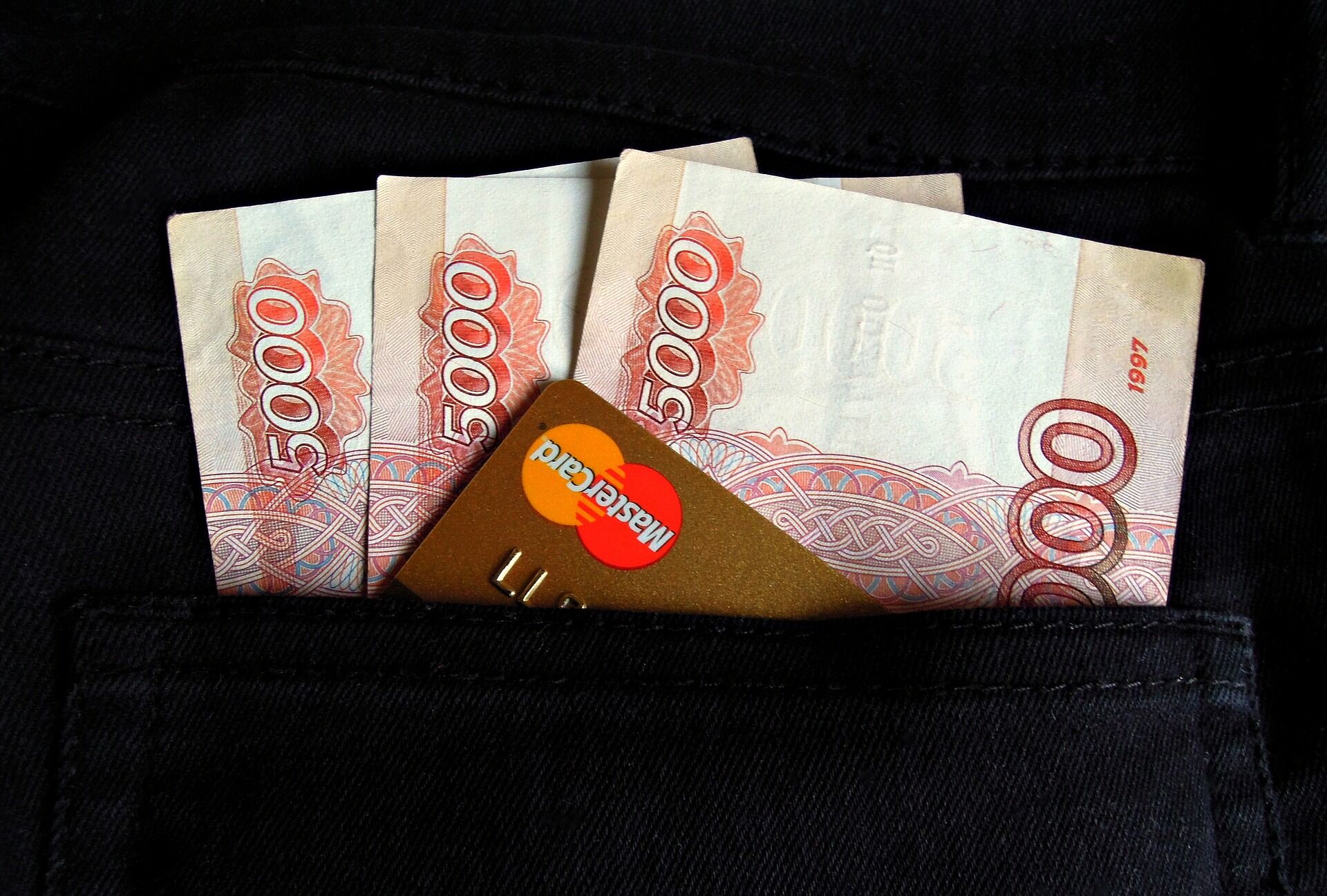 Жительница Челнов выиграла 15 млн рублей после покупки продуктов