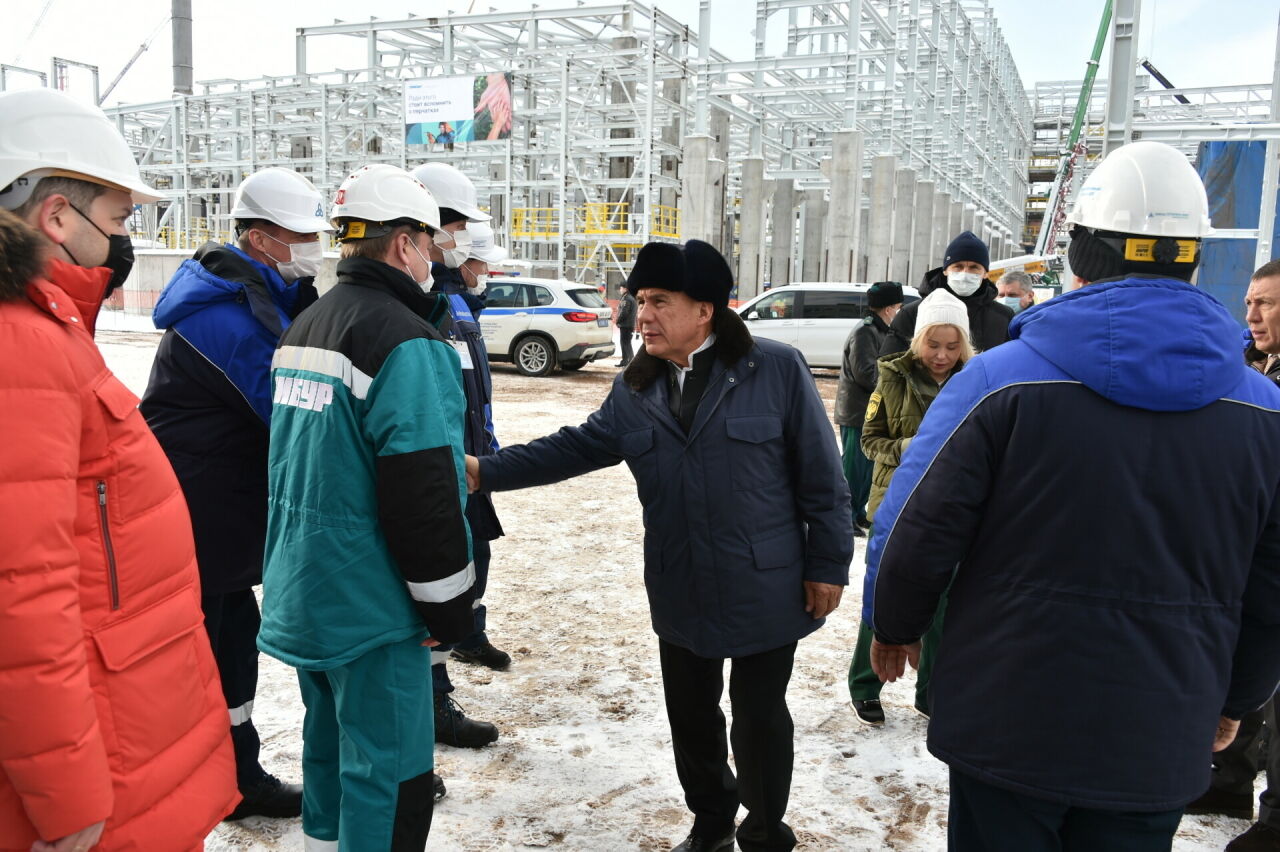 Президент РТ ознакомился с ходом строительства олефинового комплекса «Нижнекамскнефтехим»