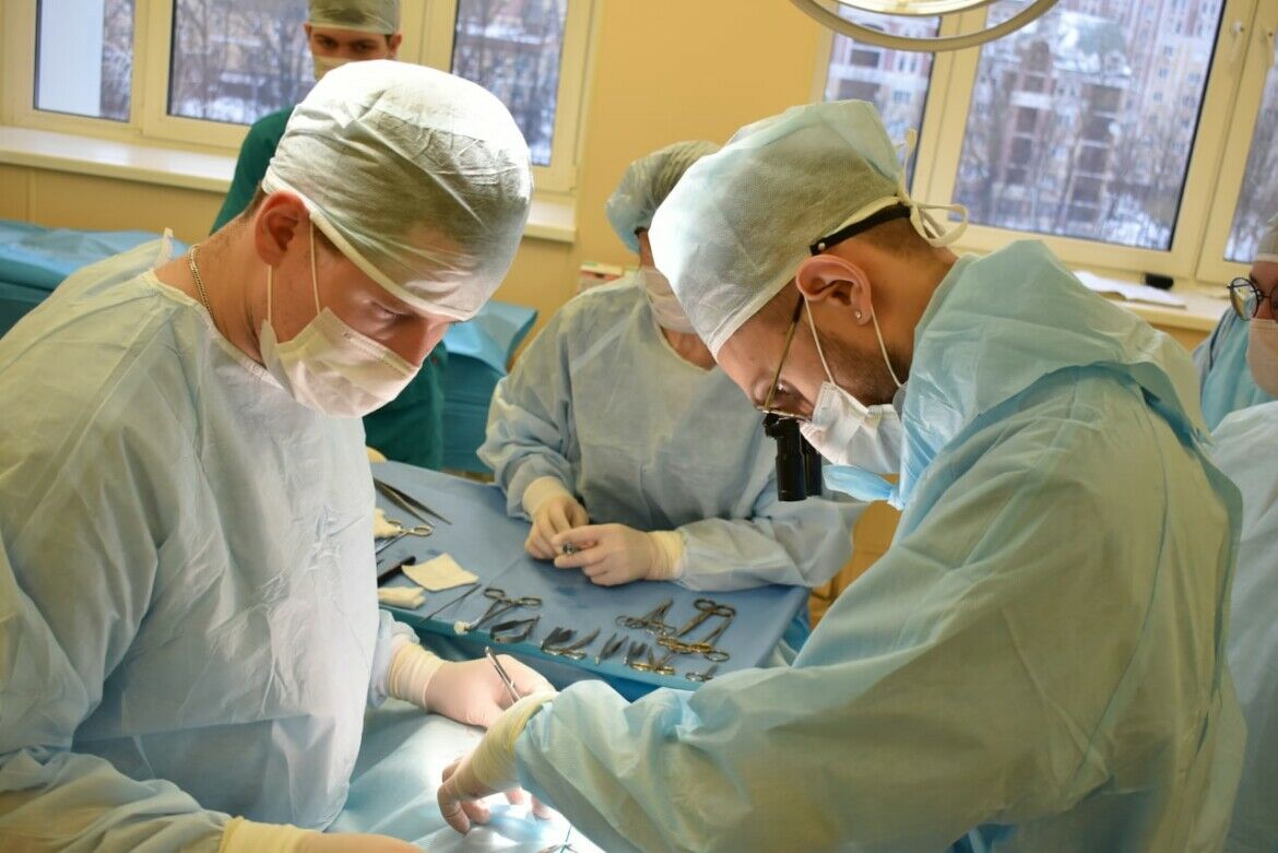 Врачи из Татарстана провели ювелирную операцию ребенку со сложным врожденным пороком