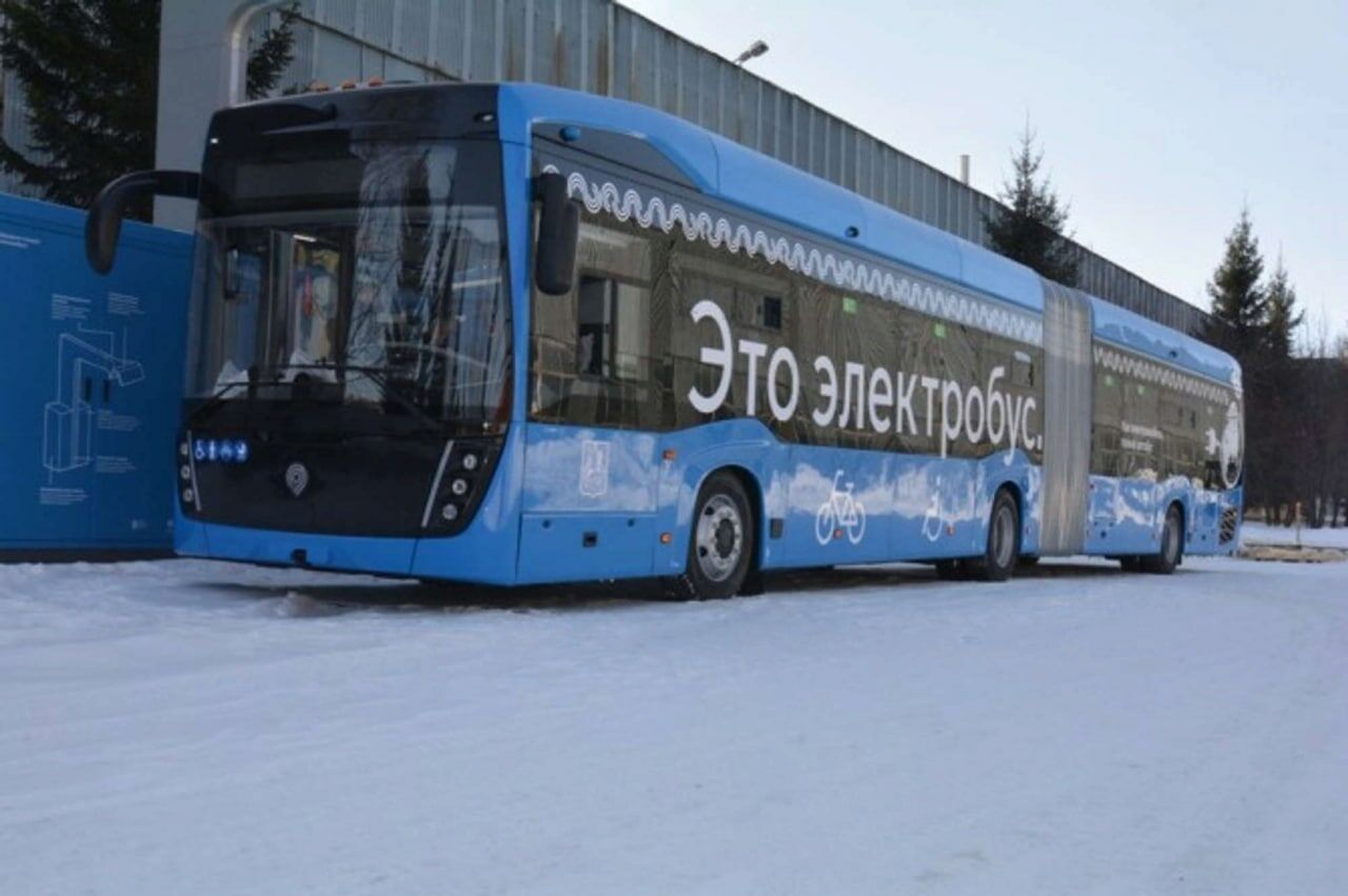 В Москве успешно продолжается тест-драйв сочленённого электробуса особо большого класса КАМАЗ-6292