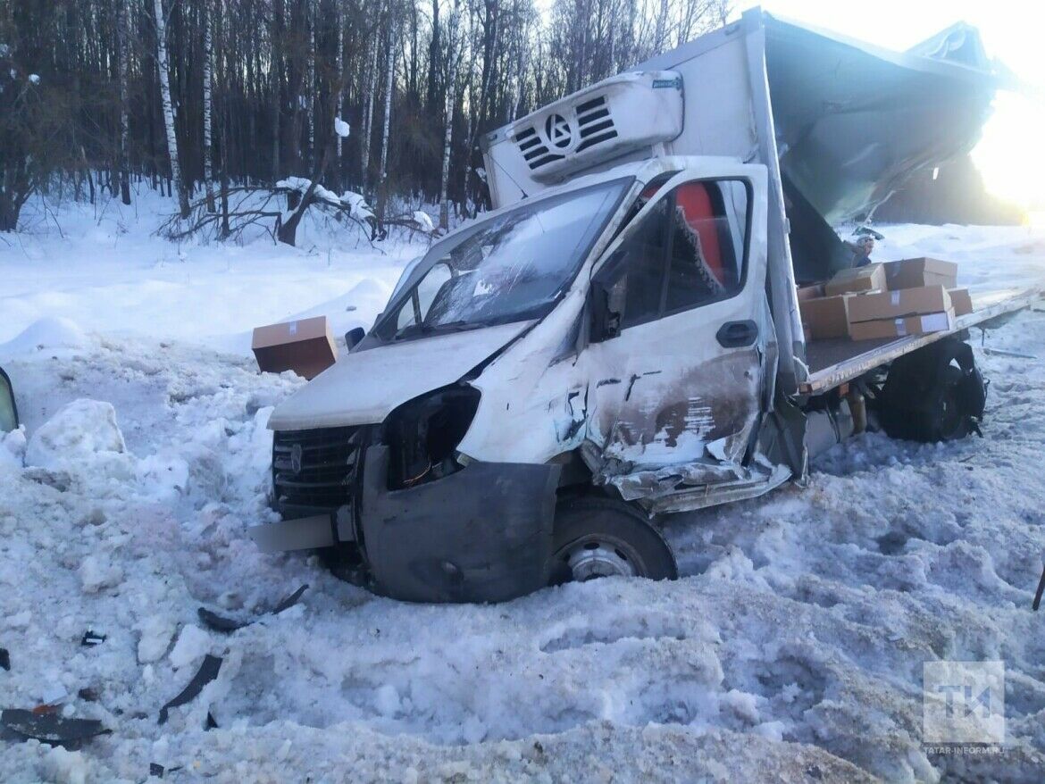 В Татарстане произошло массовое ДТП с участием грузовых автомобилей