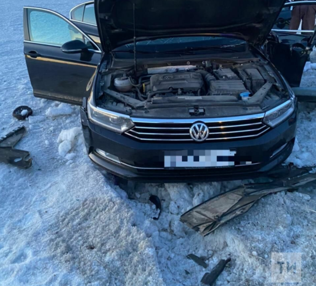 В&nbsp;Набережных Челнах водитель иномарки влетел в&nbsp;отбойник и&nbsp;сломал позвоночник