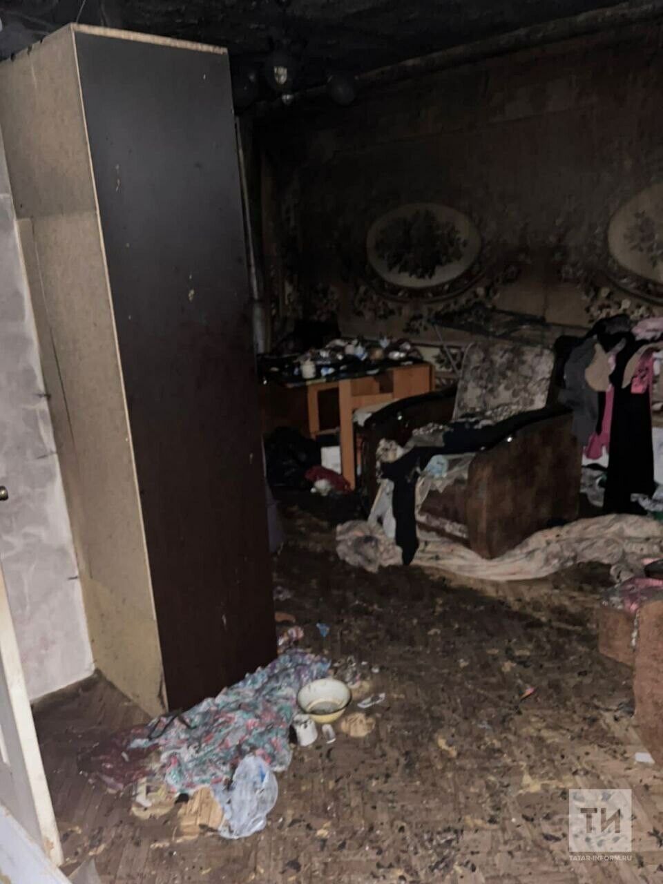 Тело женщины нашли спасатели, потушив пожар в квартире в Челнах