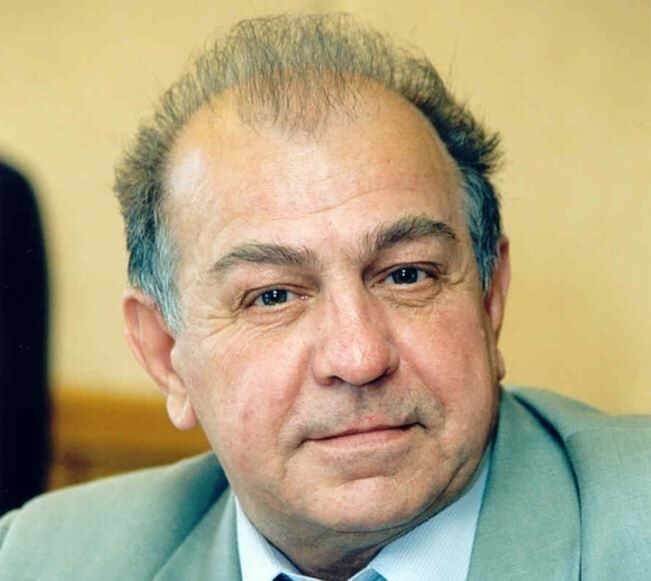 В Татарстане умер экс-министр юстиции и один из авторов конституции РТ Альберт Салабаев