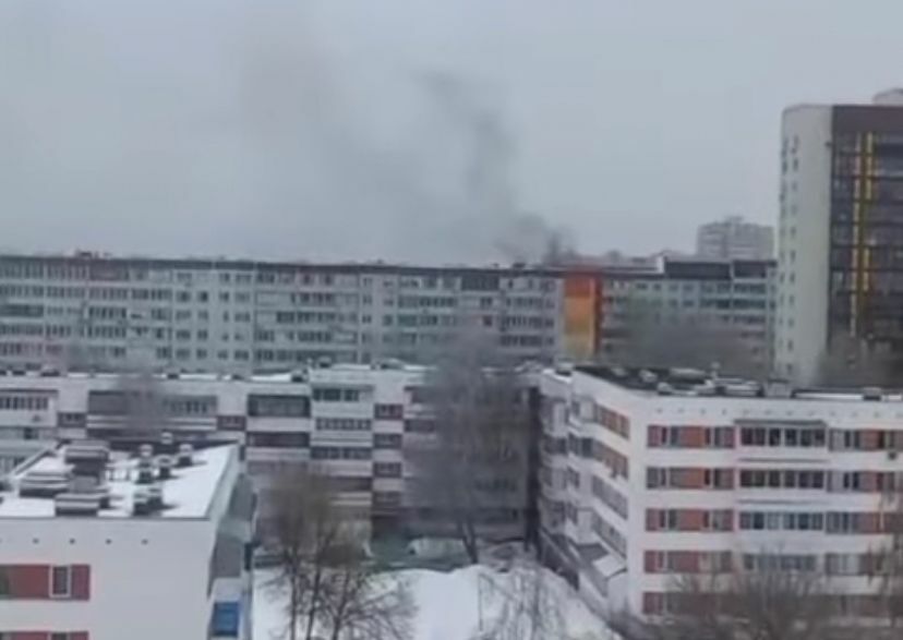 Соцсети: в&nbsp;Челнах очевидцы заметили черный дым