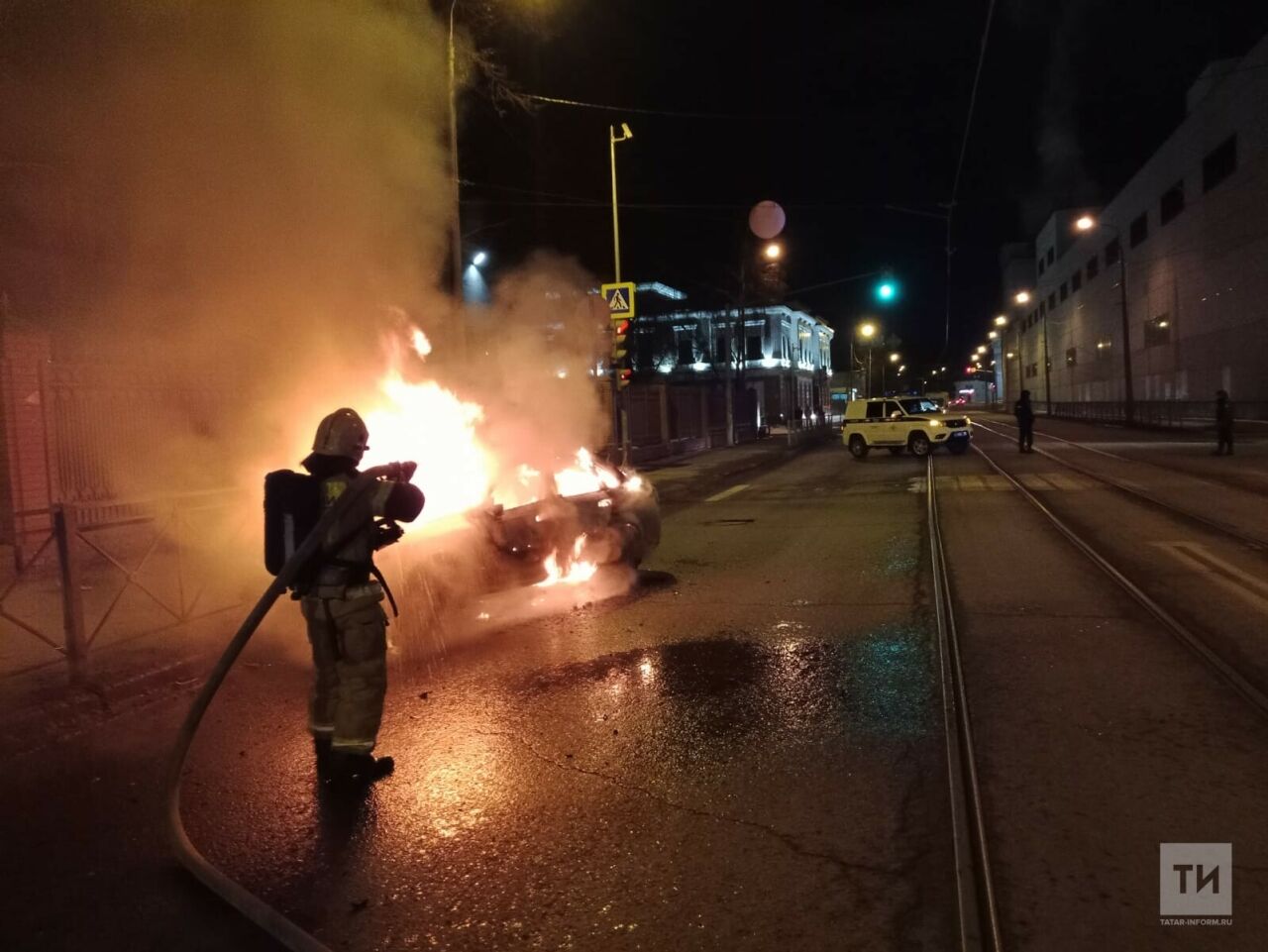 В   Татарстане на   ходу загорелась легковушка, водитель получил ожоги